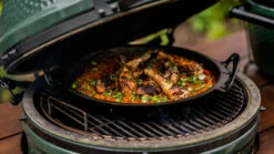 Solidteknics Bigga Skillet -Charbroil Shop 1653475066 bigga pan 10